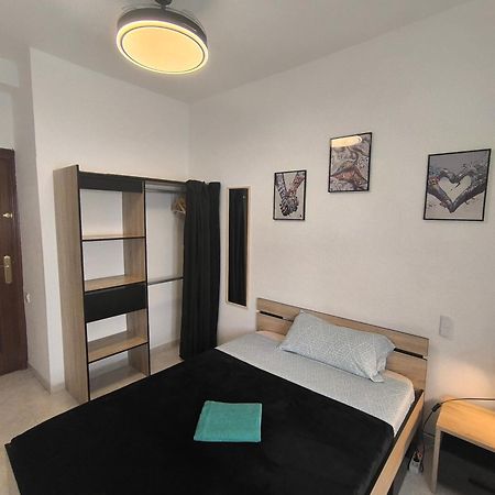 Guesthouse Shared With Host Alicante Exterior photo
