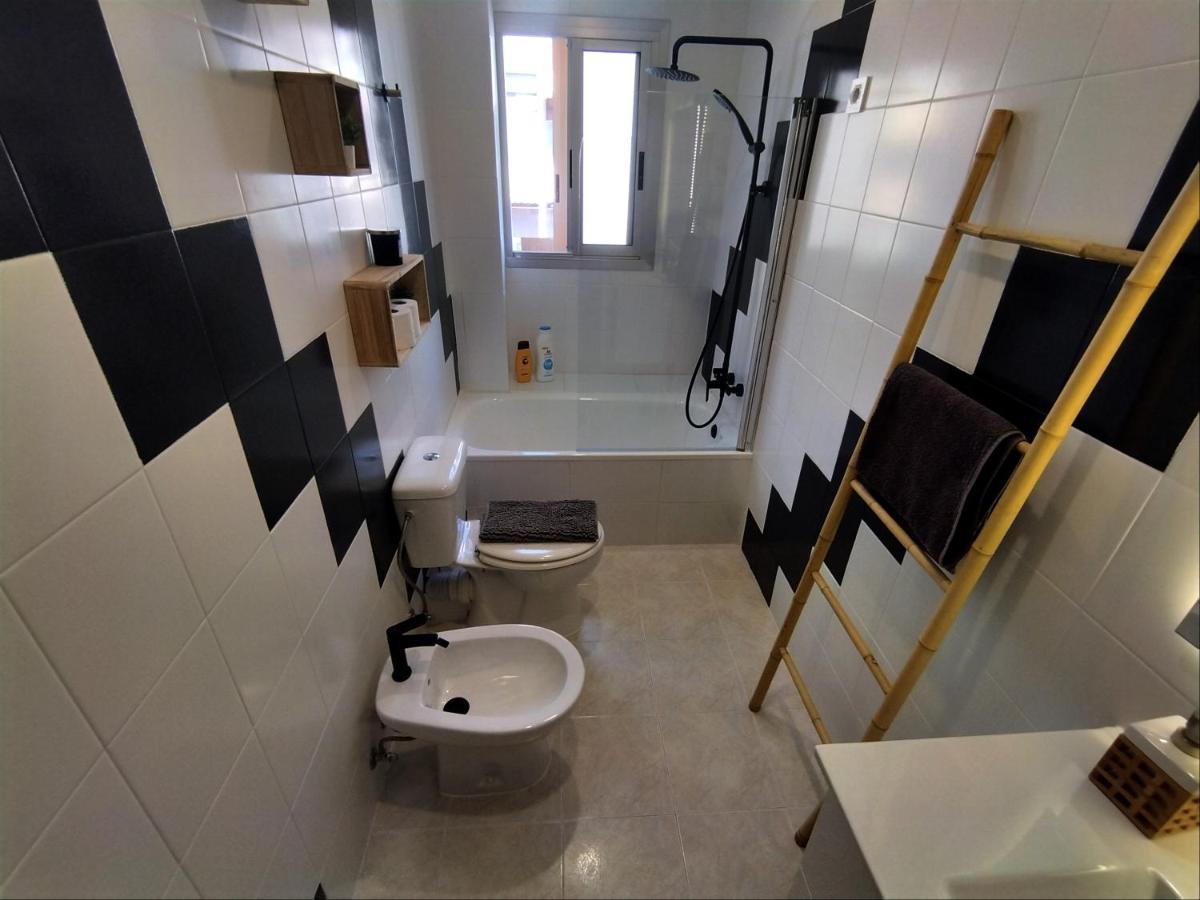 Guesthouse Shared With Host Alicante Exterior photo