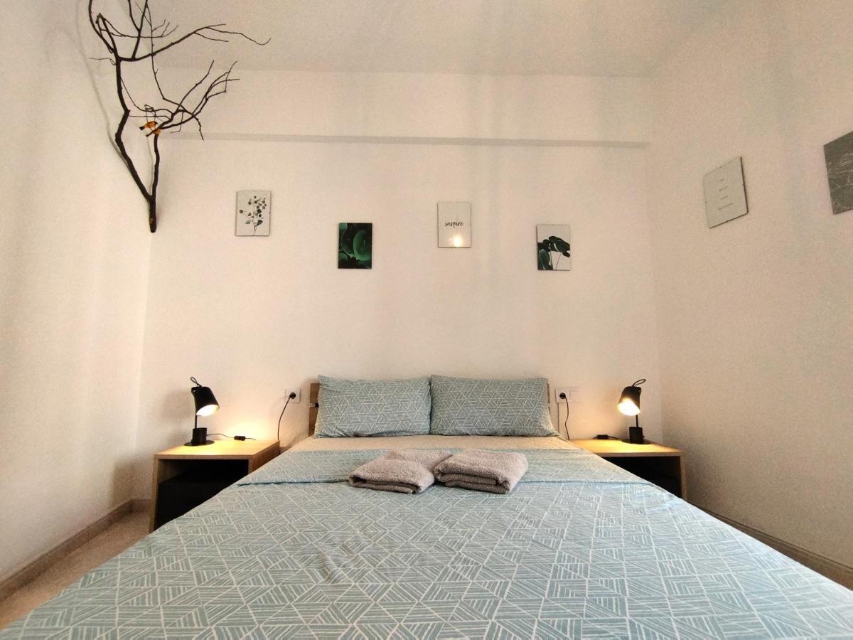 Guesthouse Shared With Host Alicante Exterior photo